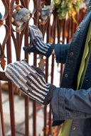 Pinion Mittens | Knitting Pattern by Véronik Avery